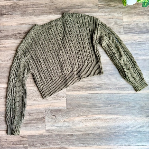 Aeropostale Olive Cropped Cable Knit Cardigan – Size S - Picture 12 of 12